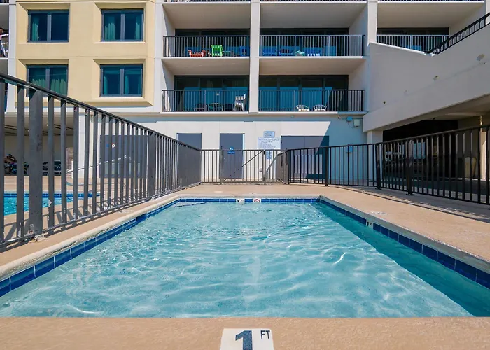Island Winds West 777 Aparthotel Gulf Shores